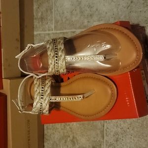 Chelsea Moreland sandals